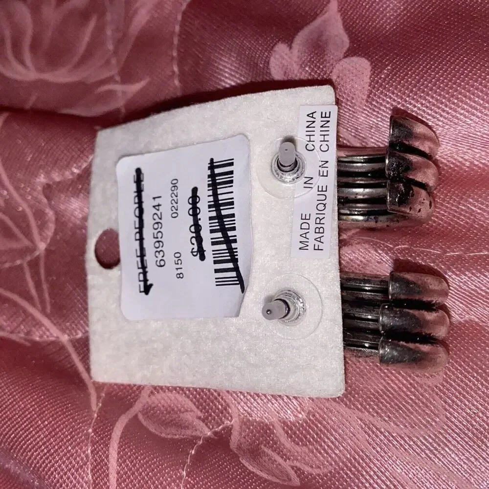 NWT Free People‎ Mazza Hoops Huggie Modern Chunky Silver Tone Tube Triple
